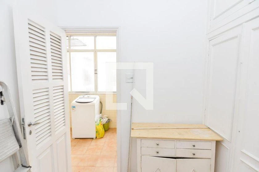 110 m² apartment with a washing machine and a home office — photo 36