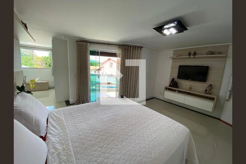 Unfurnished 4-bedroom house with 1000 m² and parking — photo 13