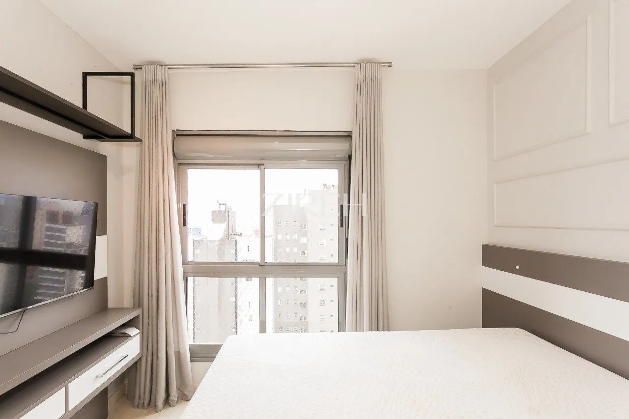 Furnished apartment with 3 bedrooms and 166 m² — photo 22