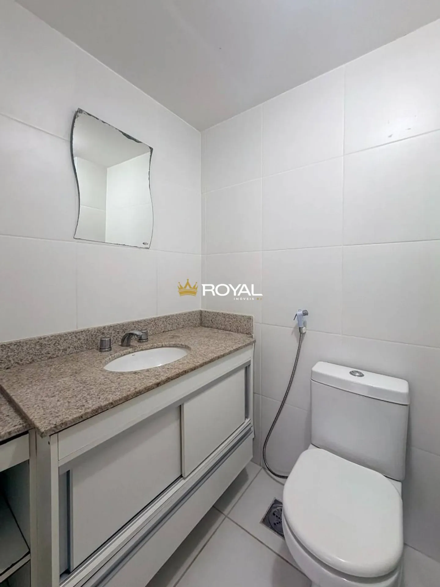 Apartment, 70 m², with a glass-enclosed balcony — photo 4