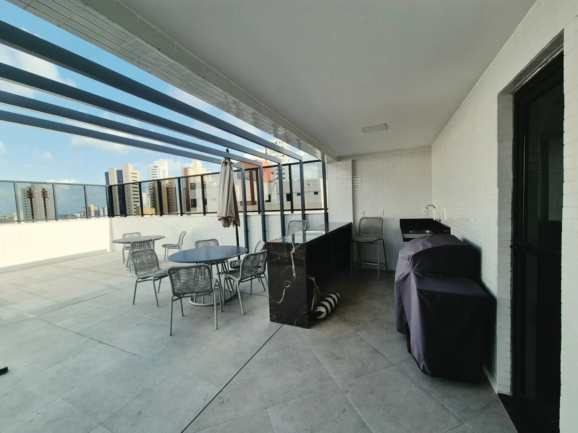 Furnished apartment, 75 m², with a home office — photo 20
