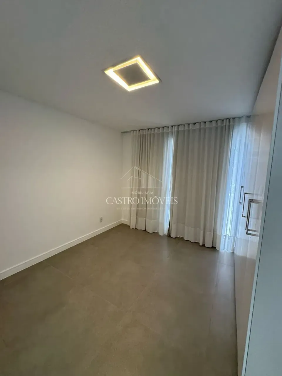Apartment with 4 bedrooms and 4 bathrooms, 350 m² — photo 5
