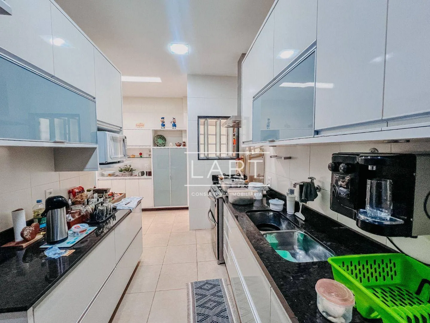 Home office in a 3-bedroom apartment, 160 m² — photo 8