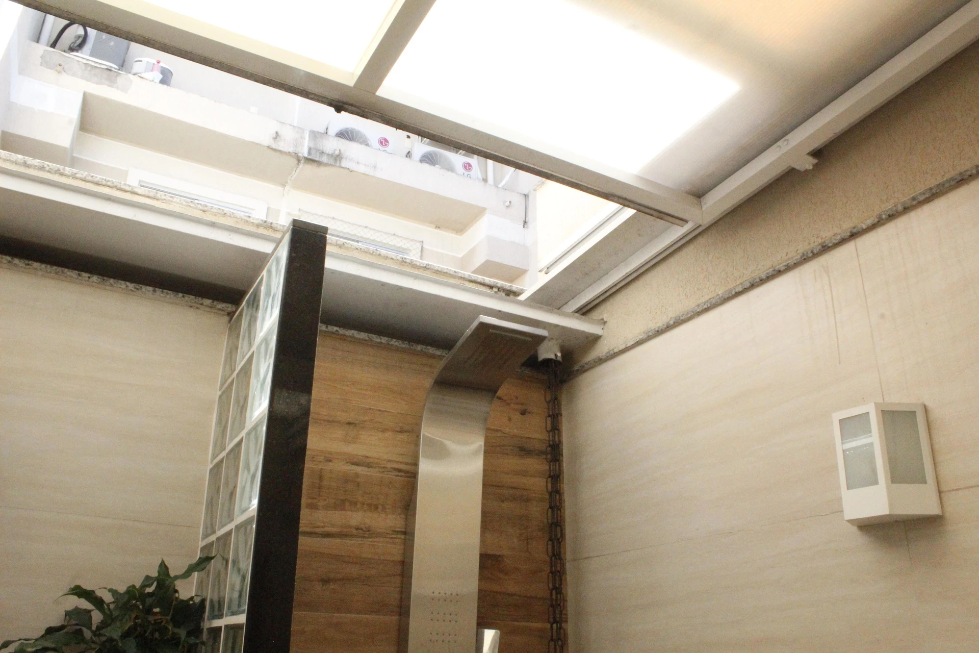 Furnished house with 4 bedrooms and private BBQ — photo 41