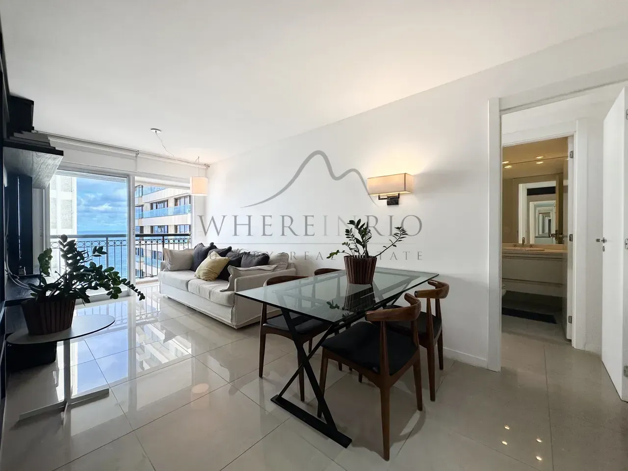 Furnished apartment with 2 bedrooms and water view — photo 19