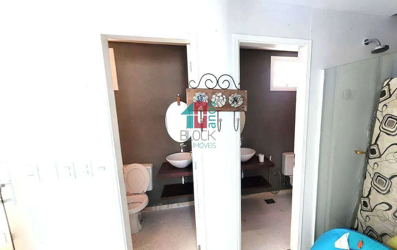 600 m² house with 4 bedrooms and 3 en-suite bathrooms — photo 40