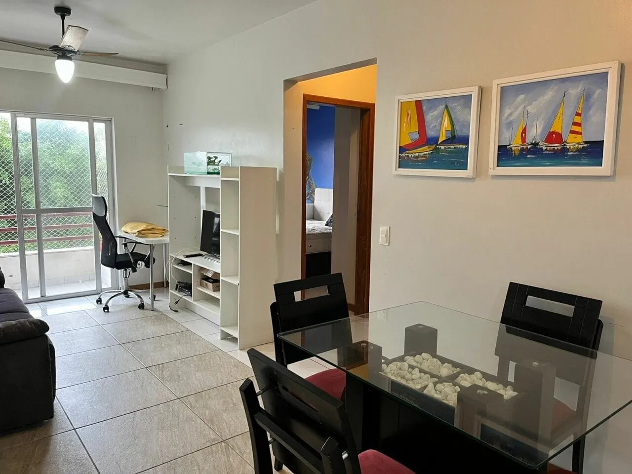 61 m² apartment with a home office and a washing machine — photo 8