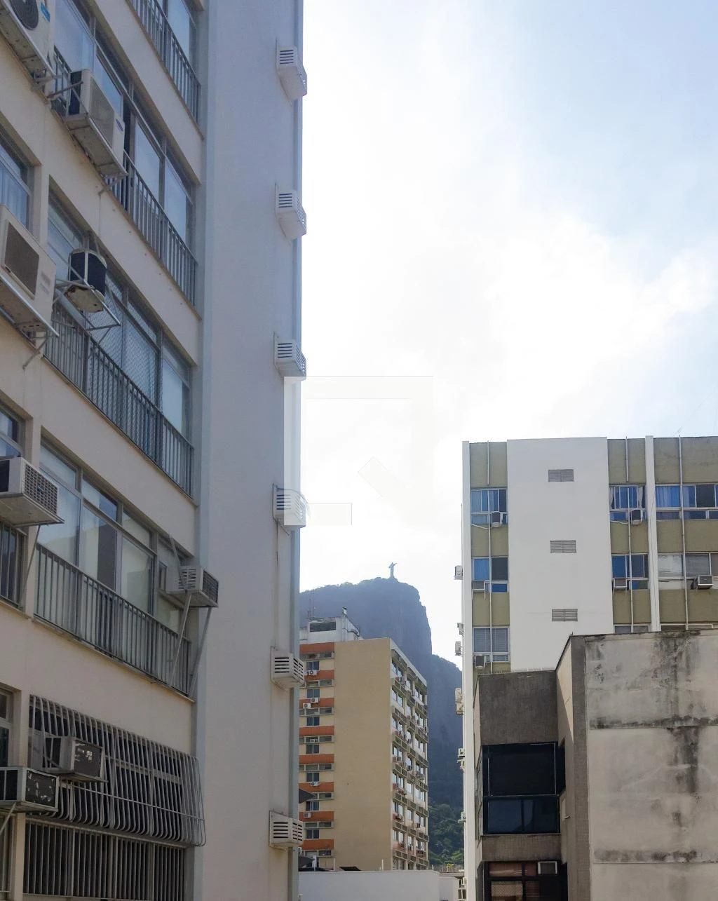 48 m² apartment with a home office and a washing machine — photo 18