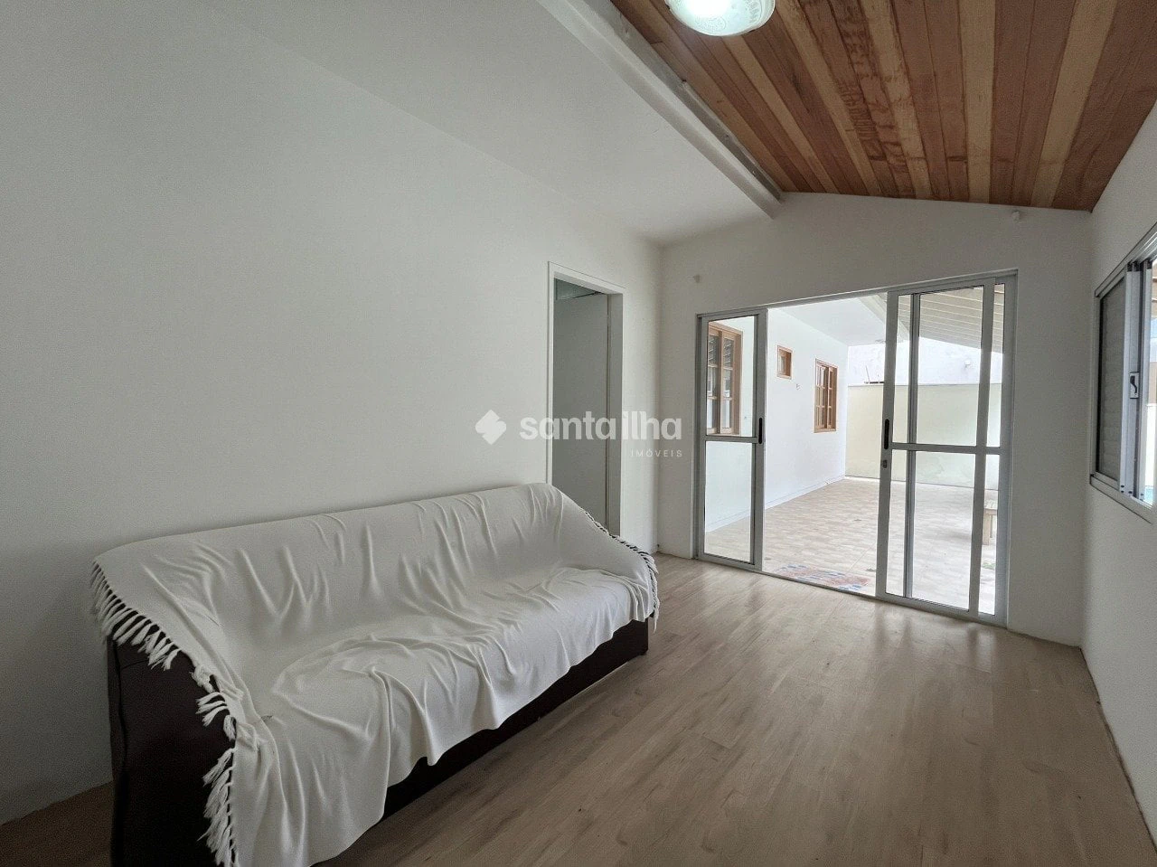 House, 50 m², with a grill on the balcony — photo 6