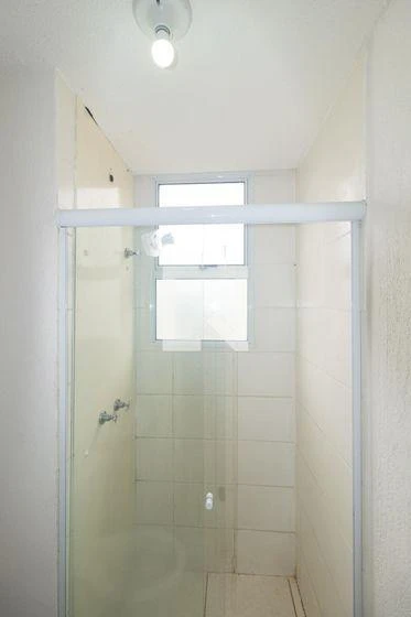 2-bedroom apartment in a building with a pool — photo 20