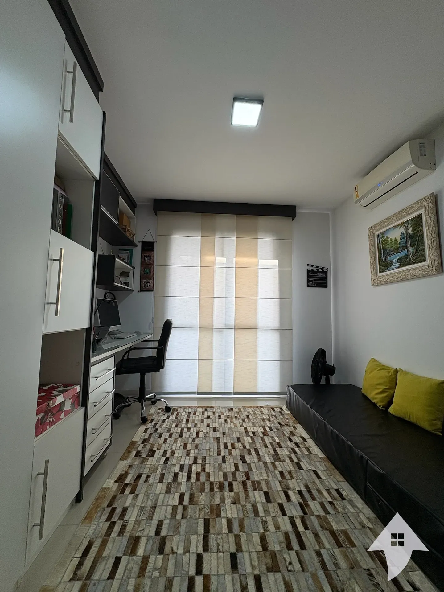 Квартира 156 м² с грилем на балконе и гардеробной — photo 21