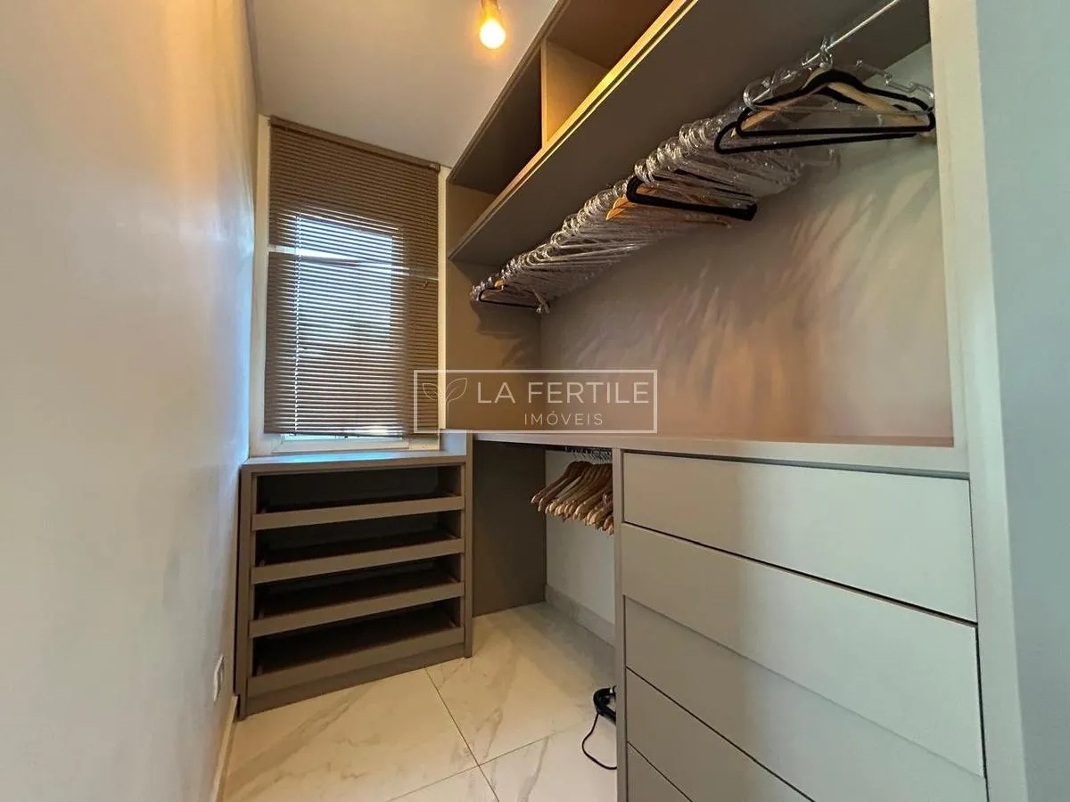 Casa de 3 dormitorios con balcón gourmet en Curitiba — photo 14