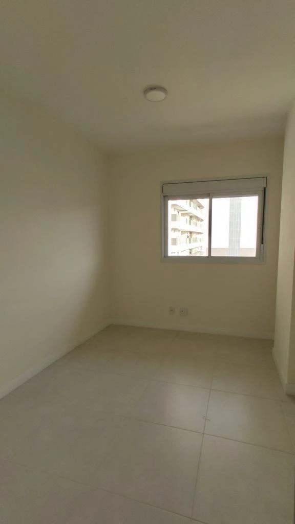 2-bedroom apartment with a mountain view — photo 23