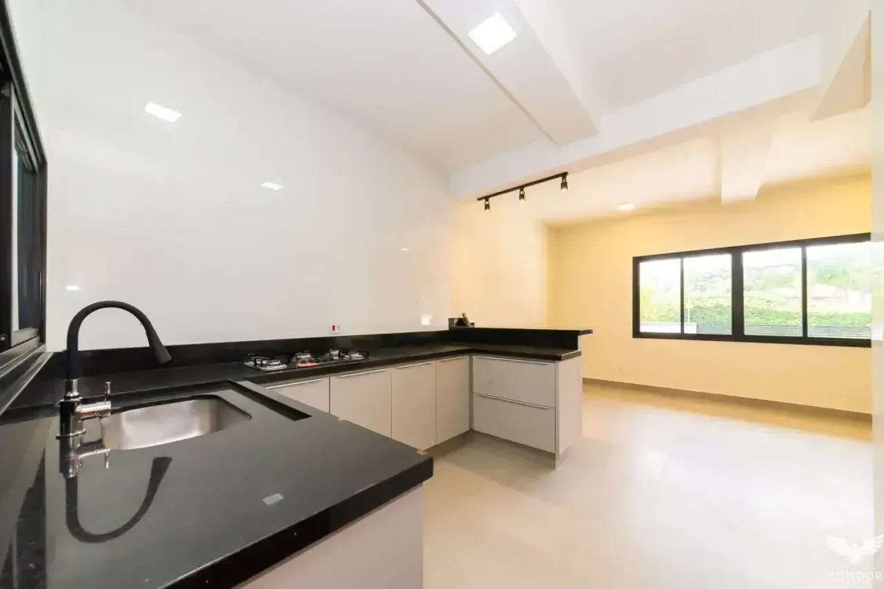 House with private BBQ, 230 m² and 2 parking spaces — photo 19