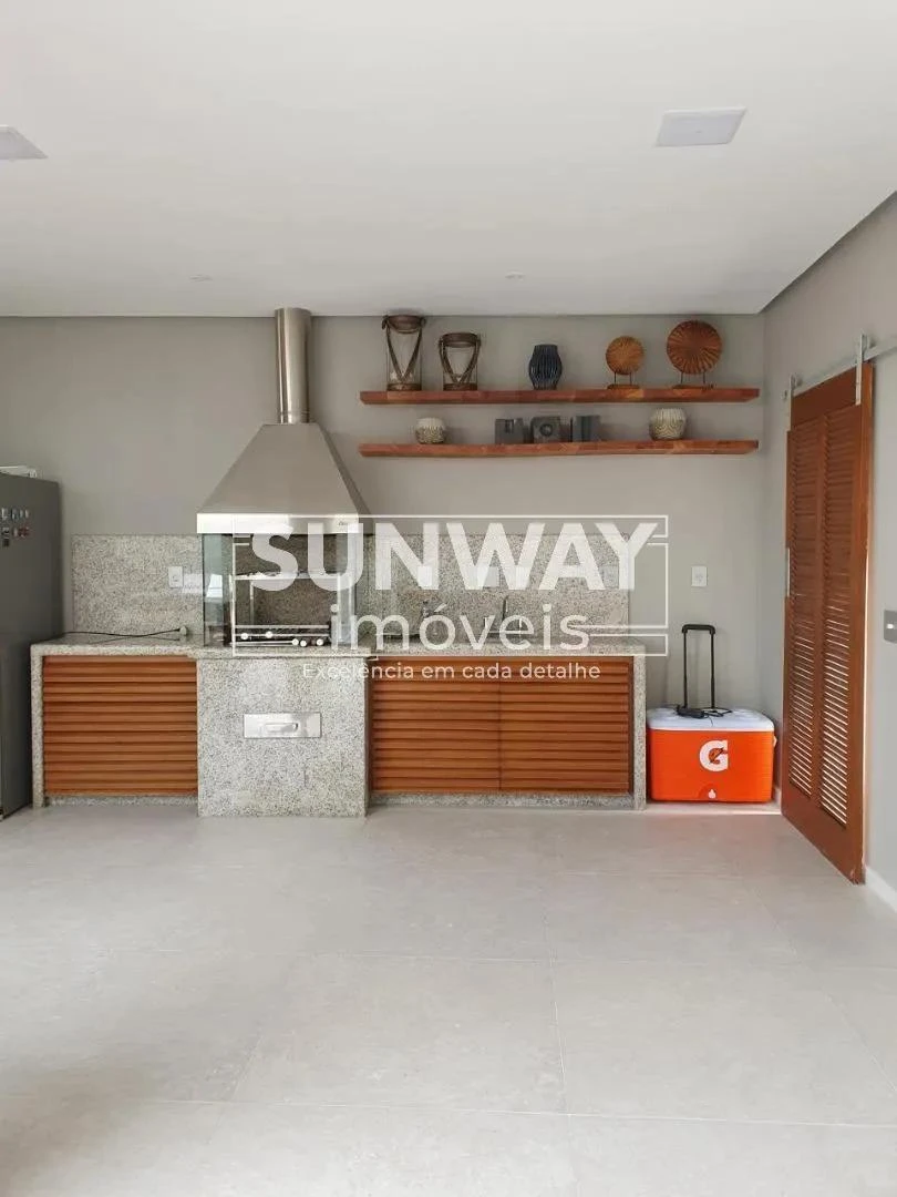 Панорамні вікна та 4 спальні: будинок 610 м² — photo 13