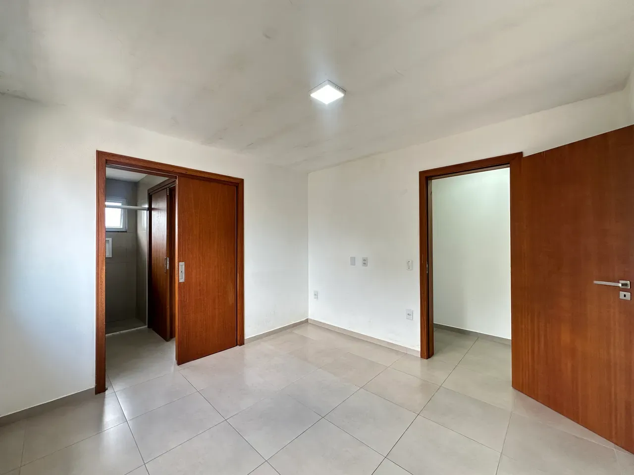 2-bedroom apartment, both with their own bathrooms, 74 m² — photo 18