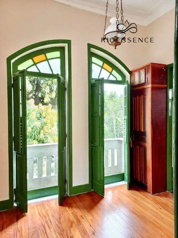 3 quartos e jardim: casa de 141 m²