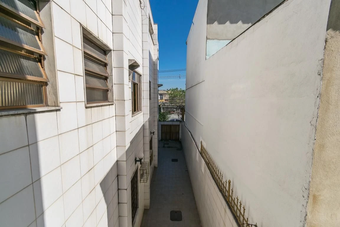 Casa sem mobília com 4 quartos e varanda — photo 88