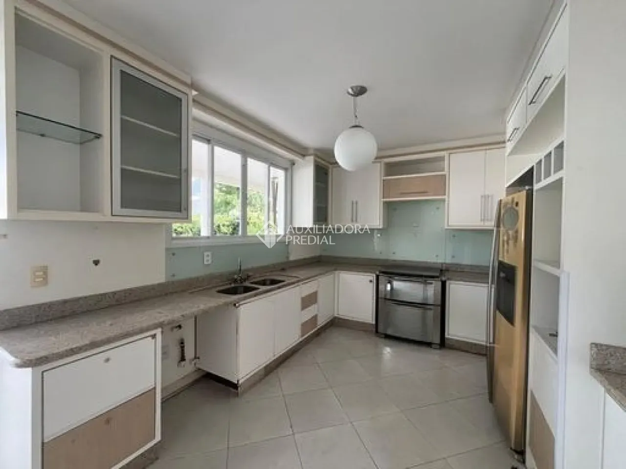 Casa para locação com 5 dormitórios e jardim privativo — photo 15
