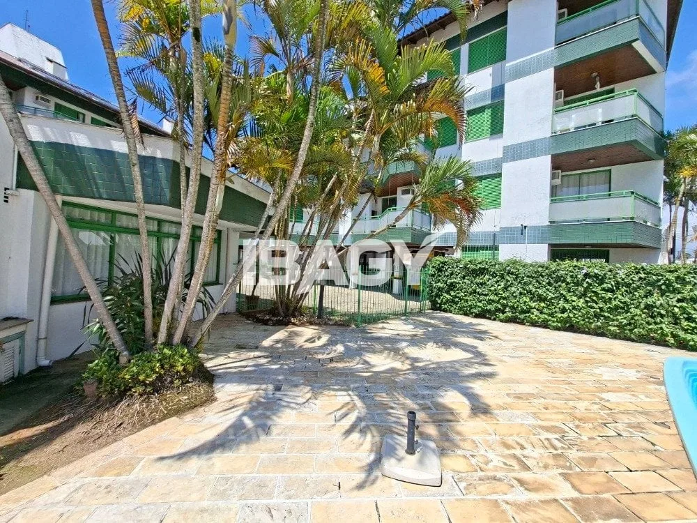 Apartment, 58 m², with a private pool — photo 21