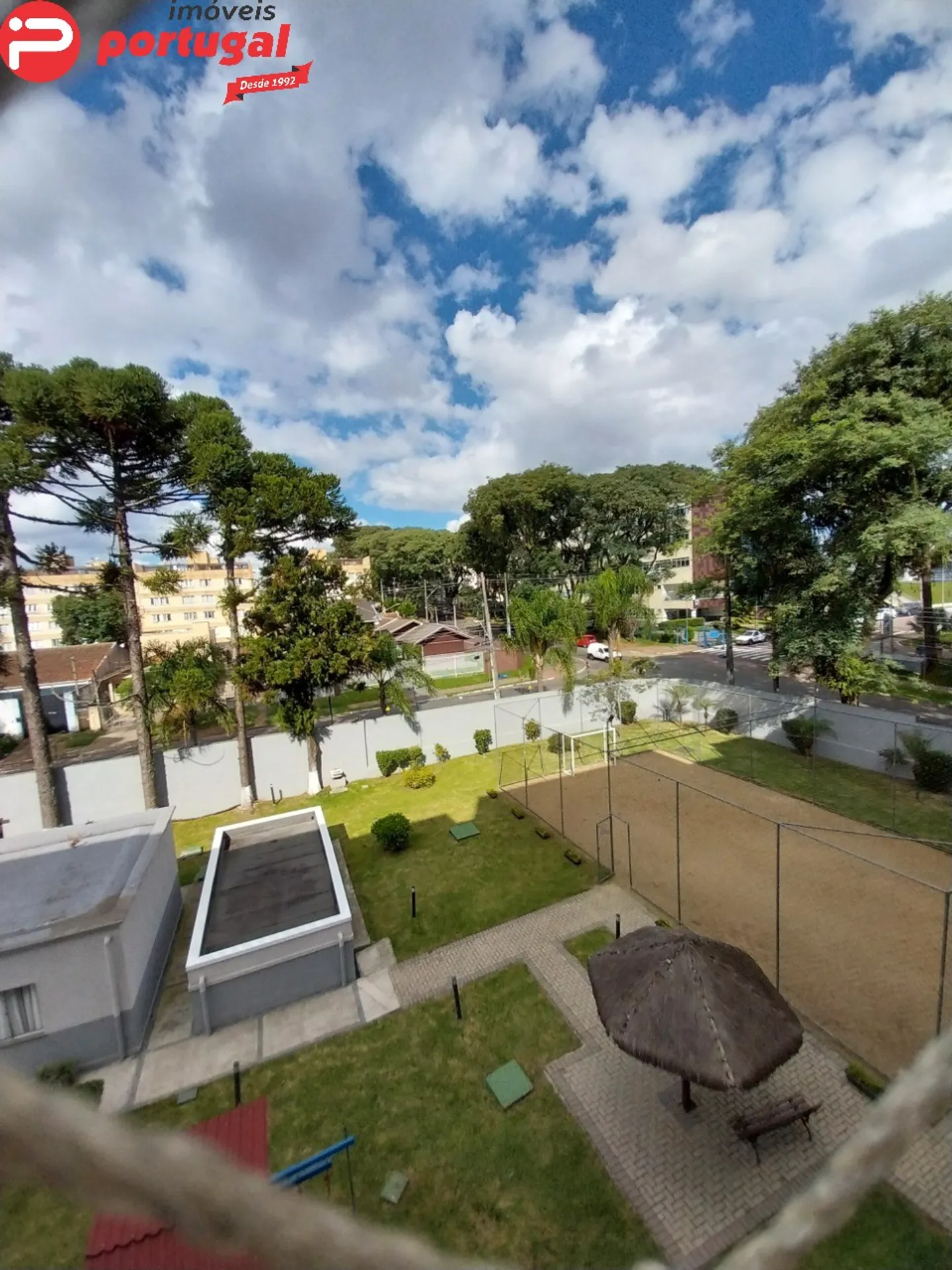 Apartamento com piso de madeira ou laminado, Portão — photo 29