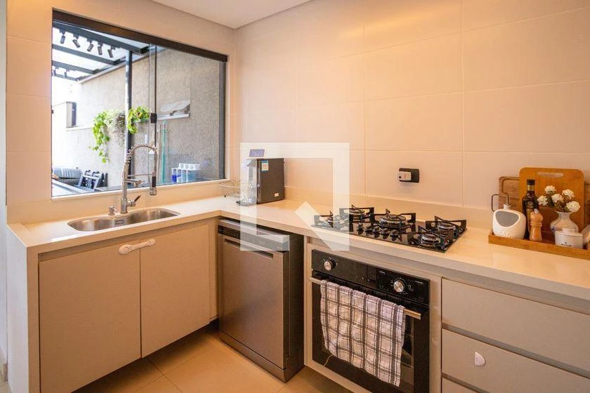 3-bedroom house with a grill on the balcony — photo 48