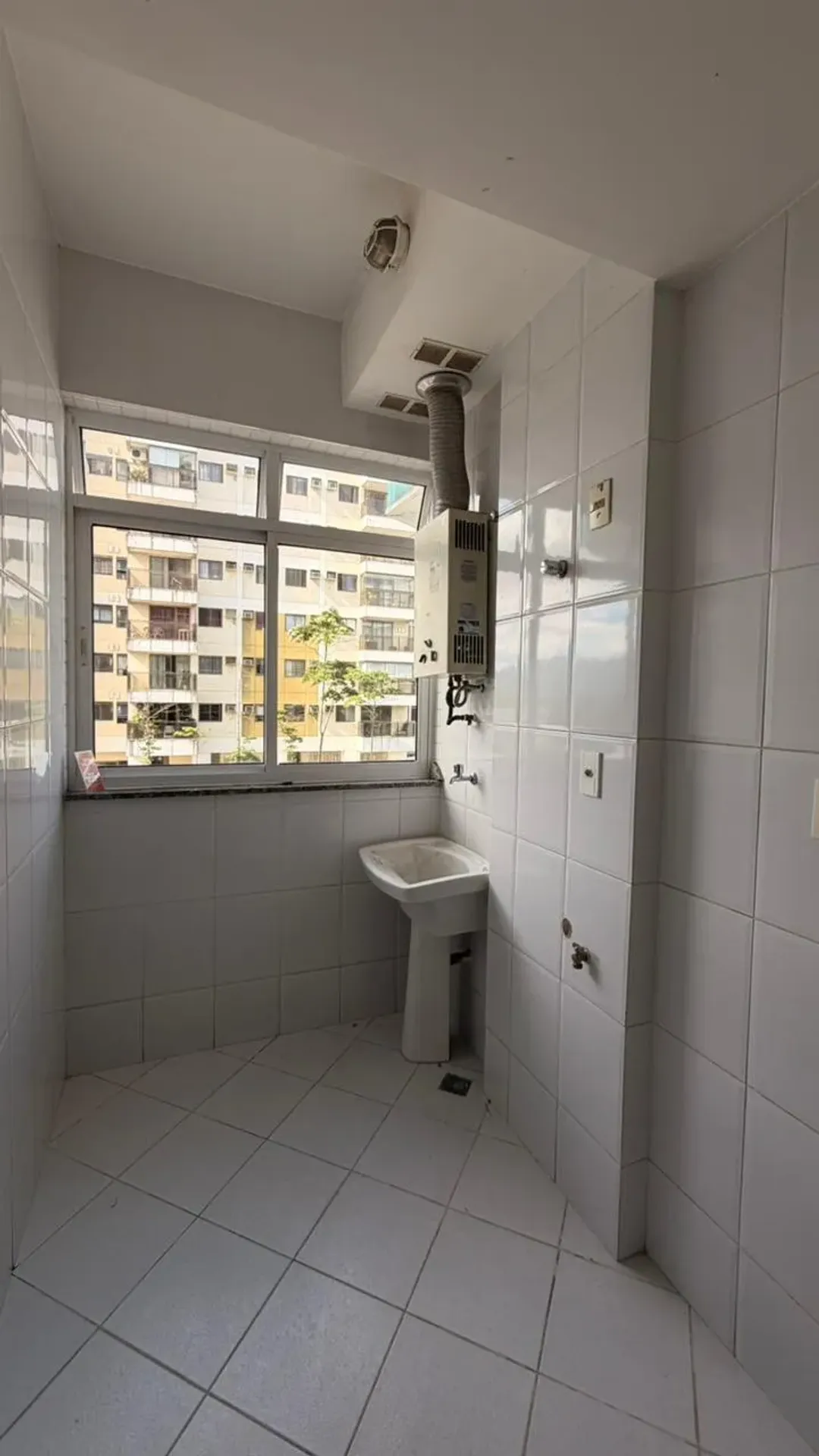 Apartment, 69 m², with a mountain view — photo 3