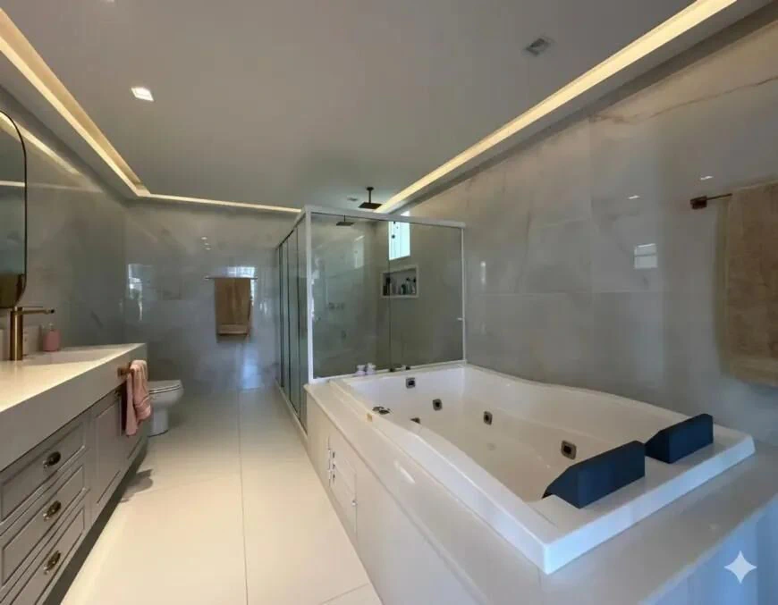 4-suite house with a private-use pool in the condo — photo 24