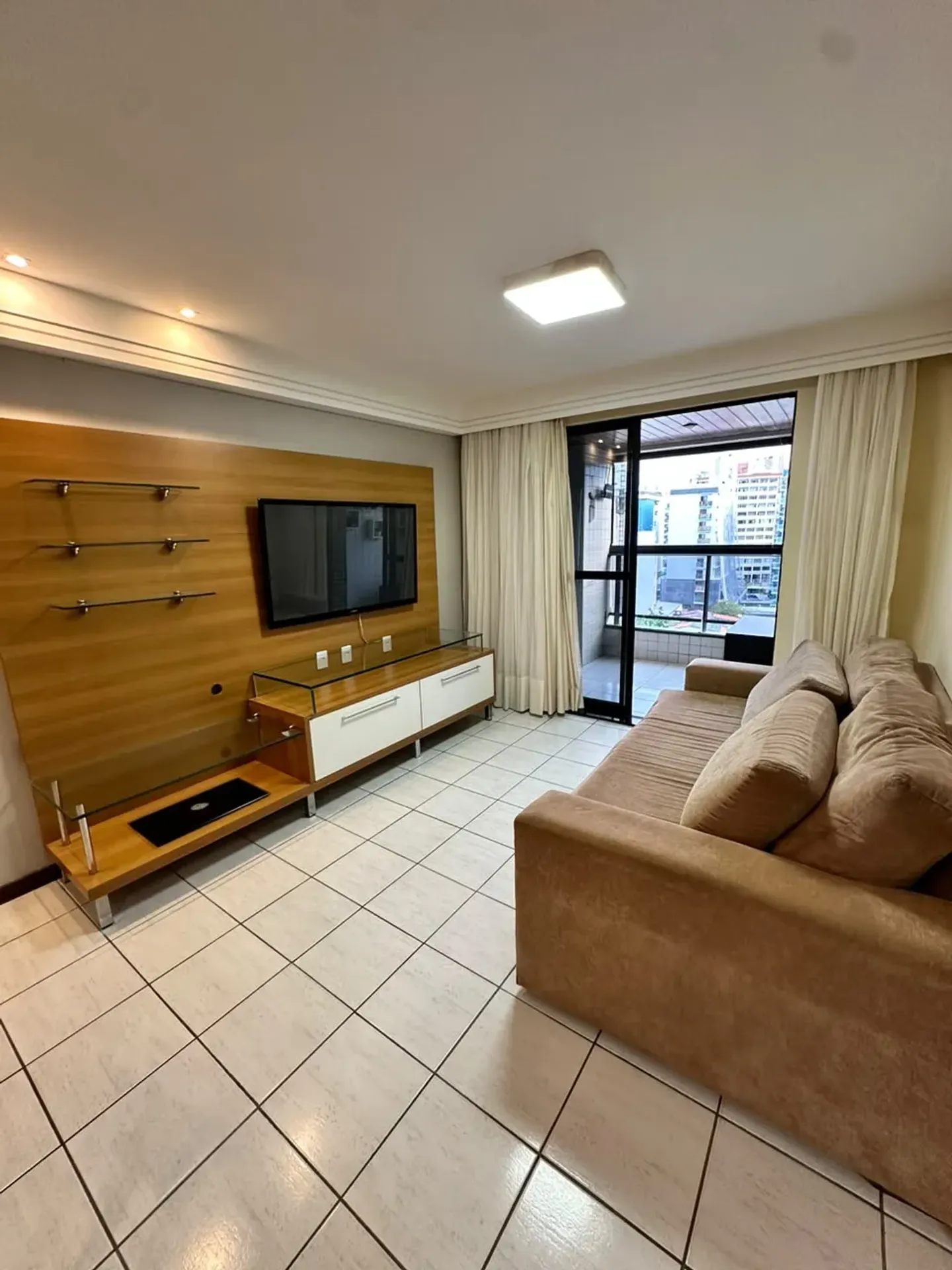 Apartamento mobiliado com cozinha americana e varanda — photo 6
