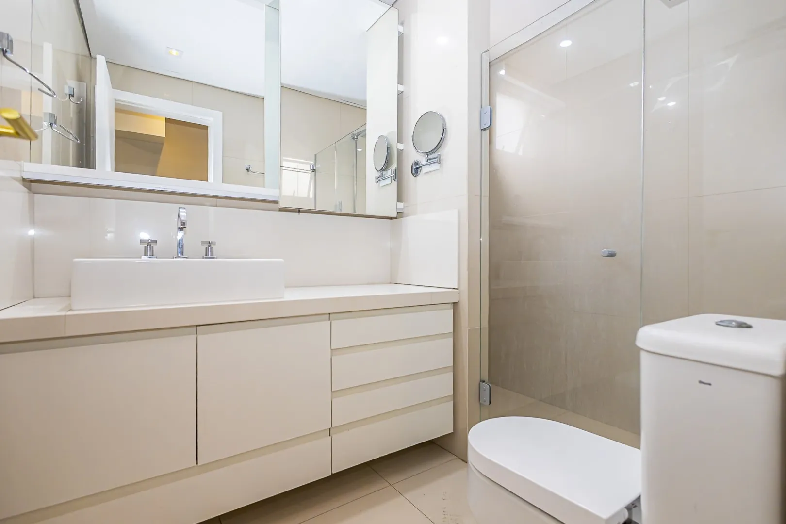 Квартира с балконом 136 м² и 3 спальнями — photo 4