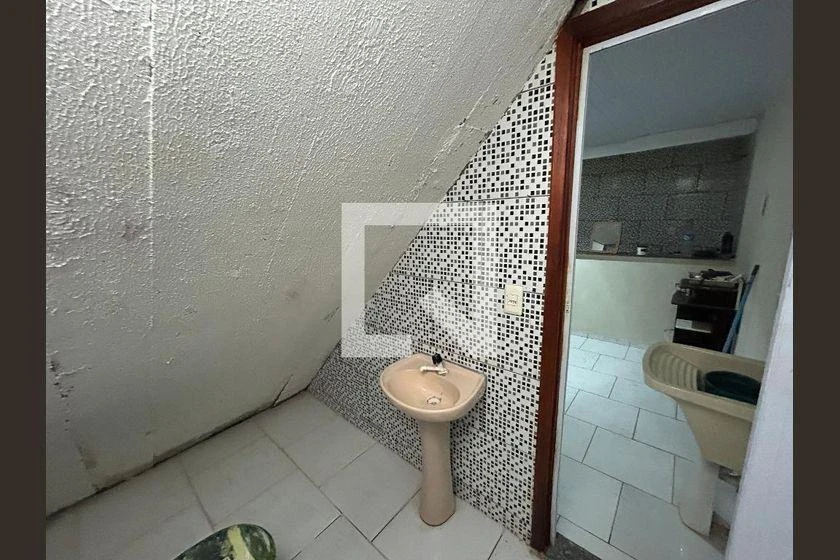 1-bedroom apartment with fitted kitchen and balcony — photo 15