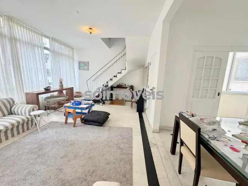 Duplex penthouse with 4 bedrooms and 4 bathrooms — photo 4