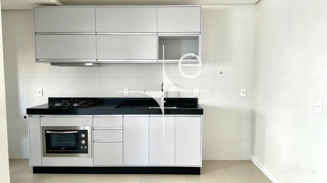 Mountain view in a 2-bedroom apartment, 76 m² — photo 14