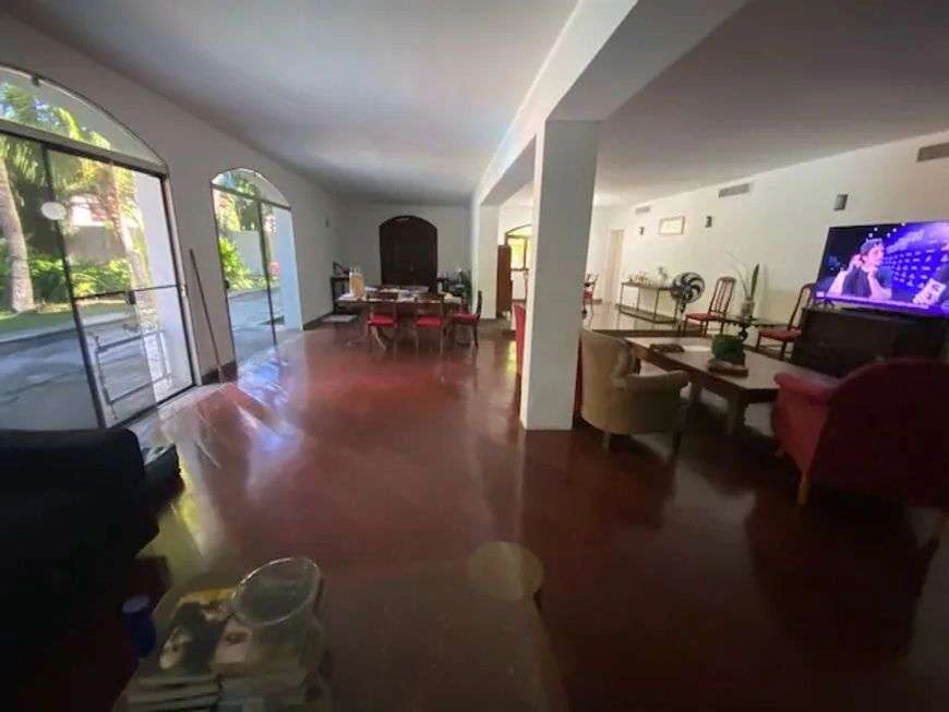 Casa de 6 quartos com 5 suítes e 8 banheiros — photo 22