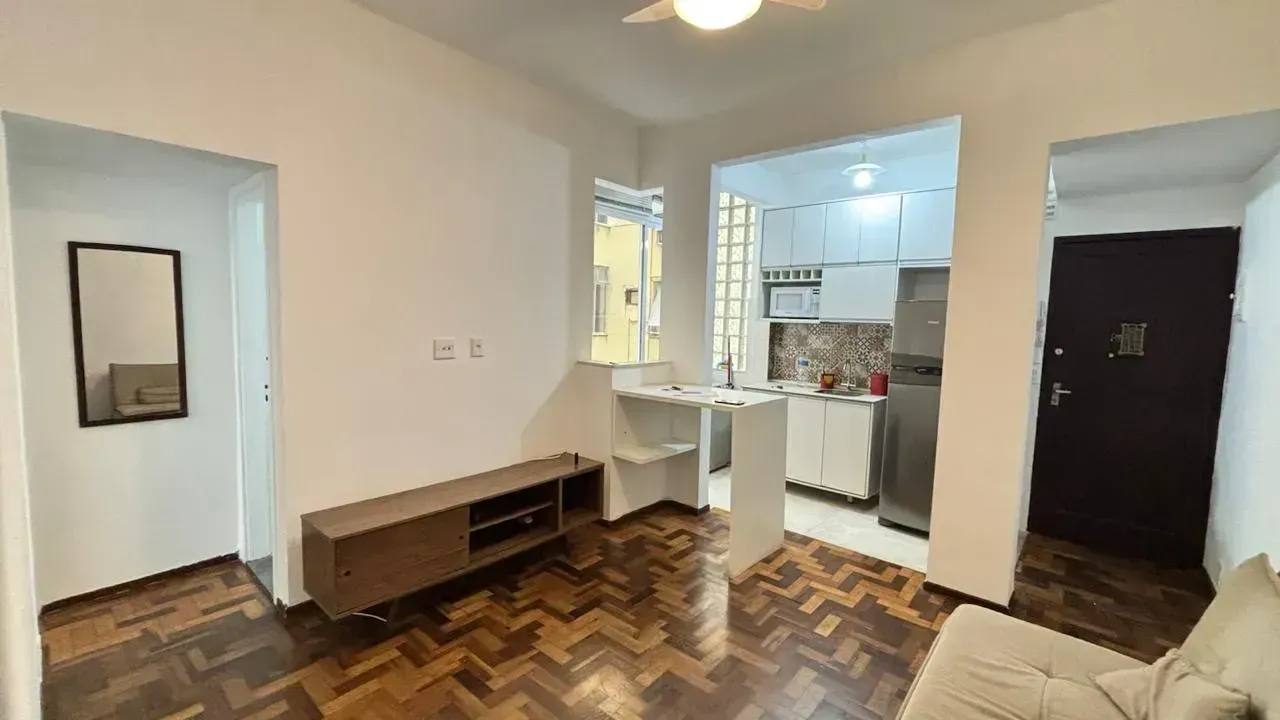 Furnished 1-bedroom apartment with integrated kitchen — photo 14