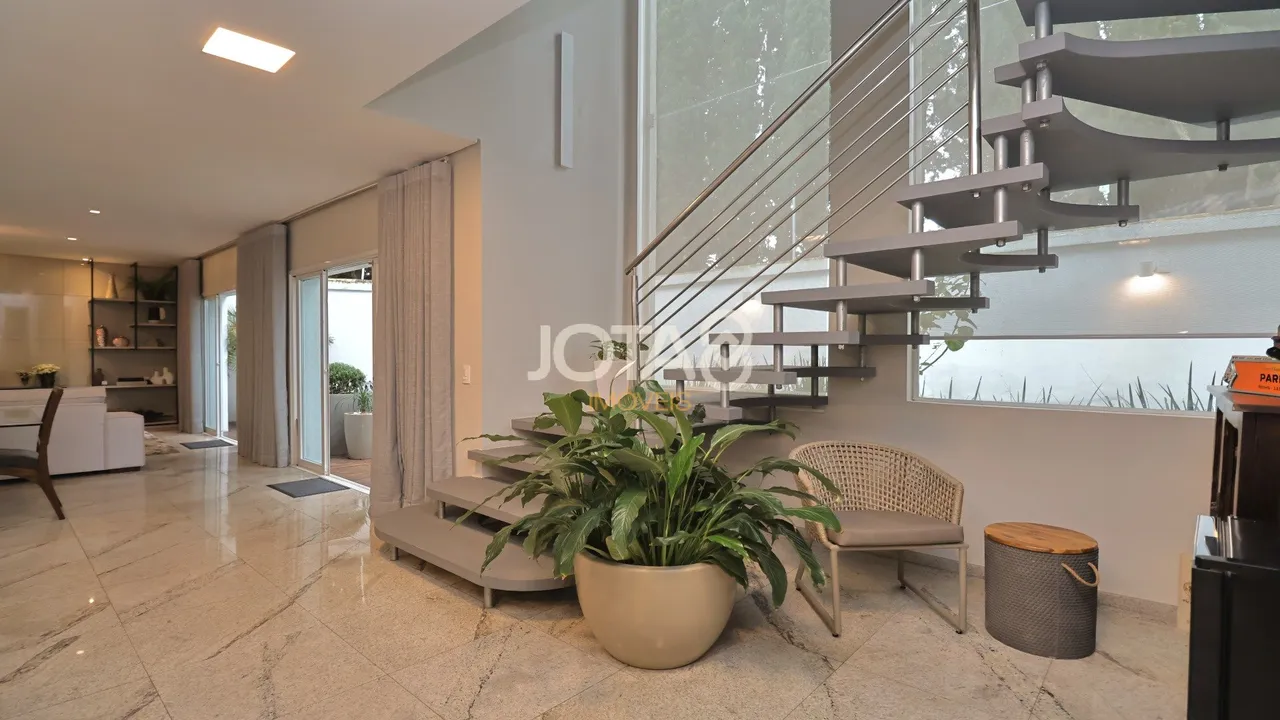 Furnished house with 4 bedrooms and open-plan kitchen — photo 14