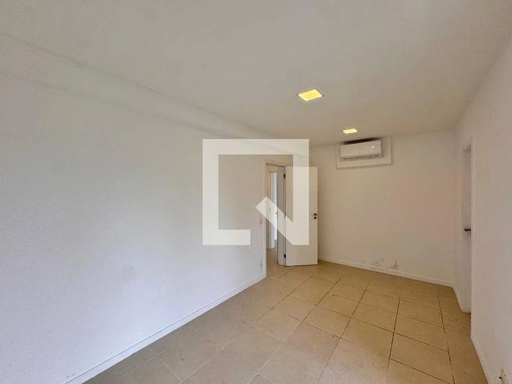 158 m² apartment with a park view and a grill on the balcony — photo 46