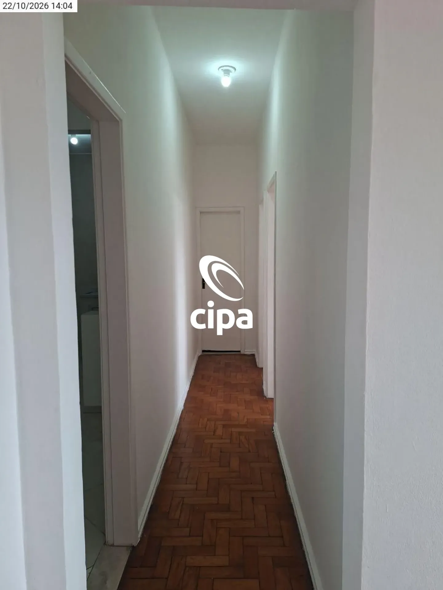 Apartment, 82 m², with wood or laminate floors — photo 8