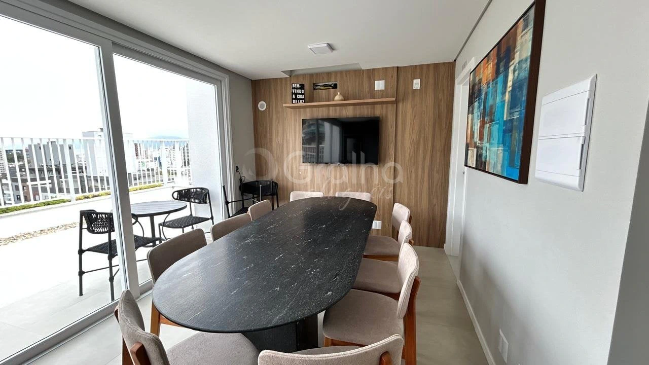 One-bedroom apartment in a building with a sauna — photo 17