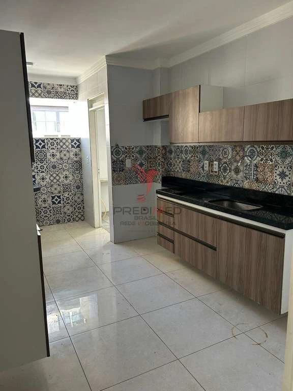 120 m² apartment with a closed kitchen and 3 bedrooms — photo 2