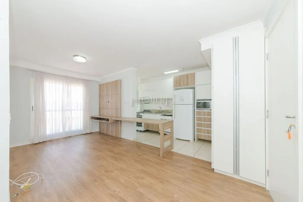 Departamento de 2 dormitorios con lavadora en Curitiba