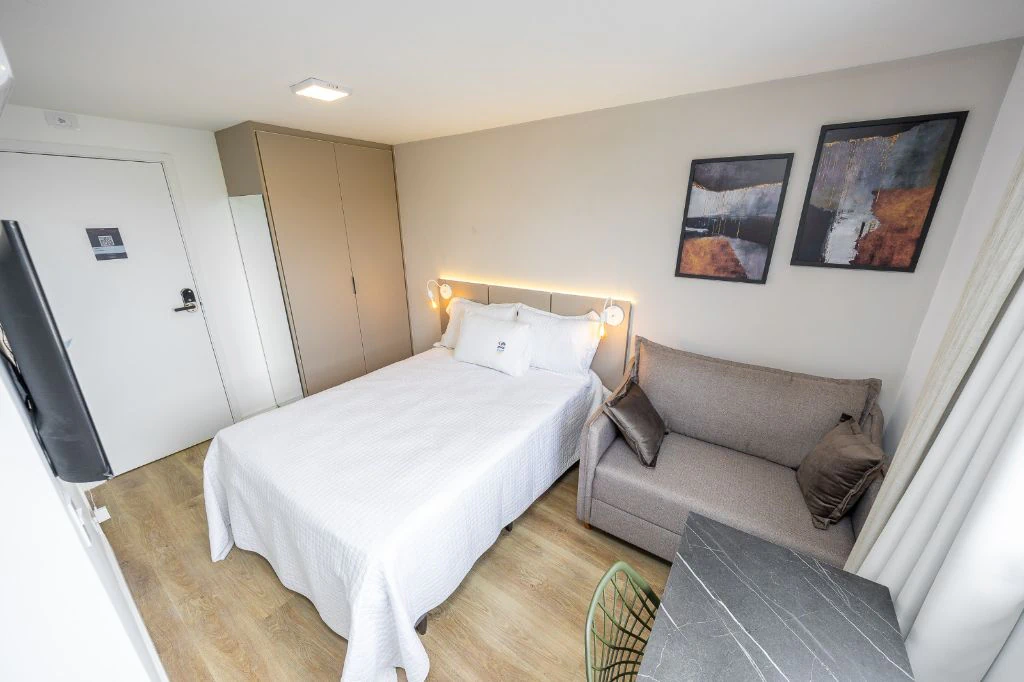 Меблированная студия 17 м² на 5 этаже, компактная кухня — photo 4