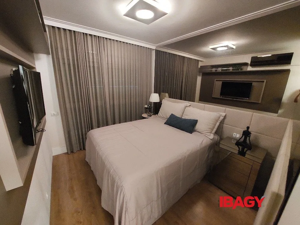 Furnished 2-suite apartment with enclosed balcony — photo 83