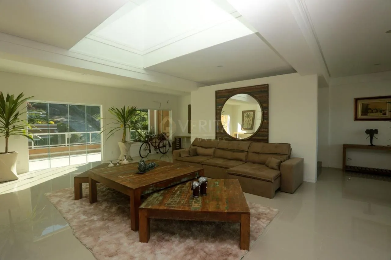 House with 7 bedrooms and 10 baths, 3200 m² and pools — photo 54