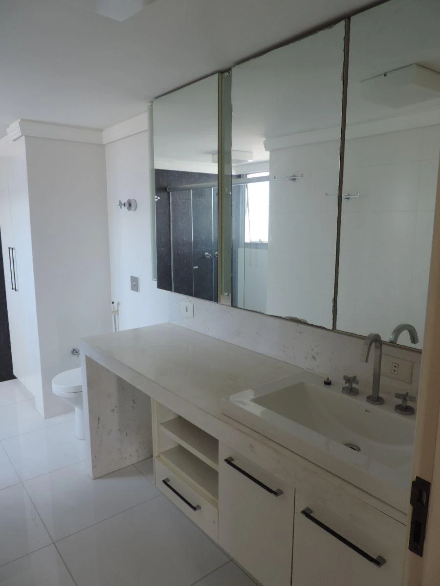 312 m² apartment with an open-plan kitchen — photo 28