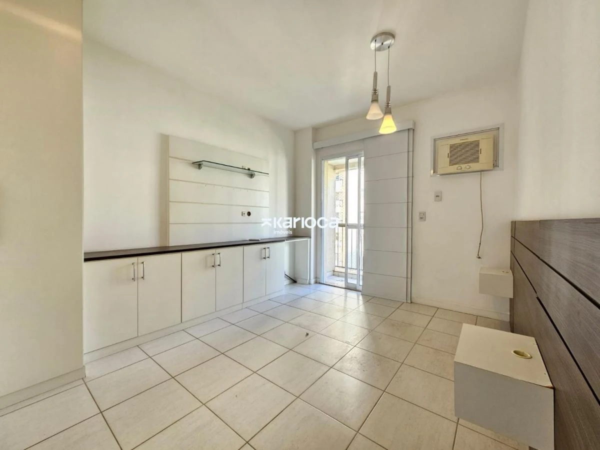 90 m² apartment with 3 bedrooms and built-in wardrobes — photo 12