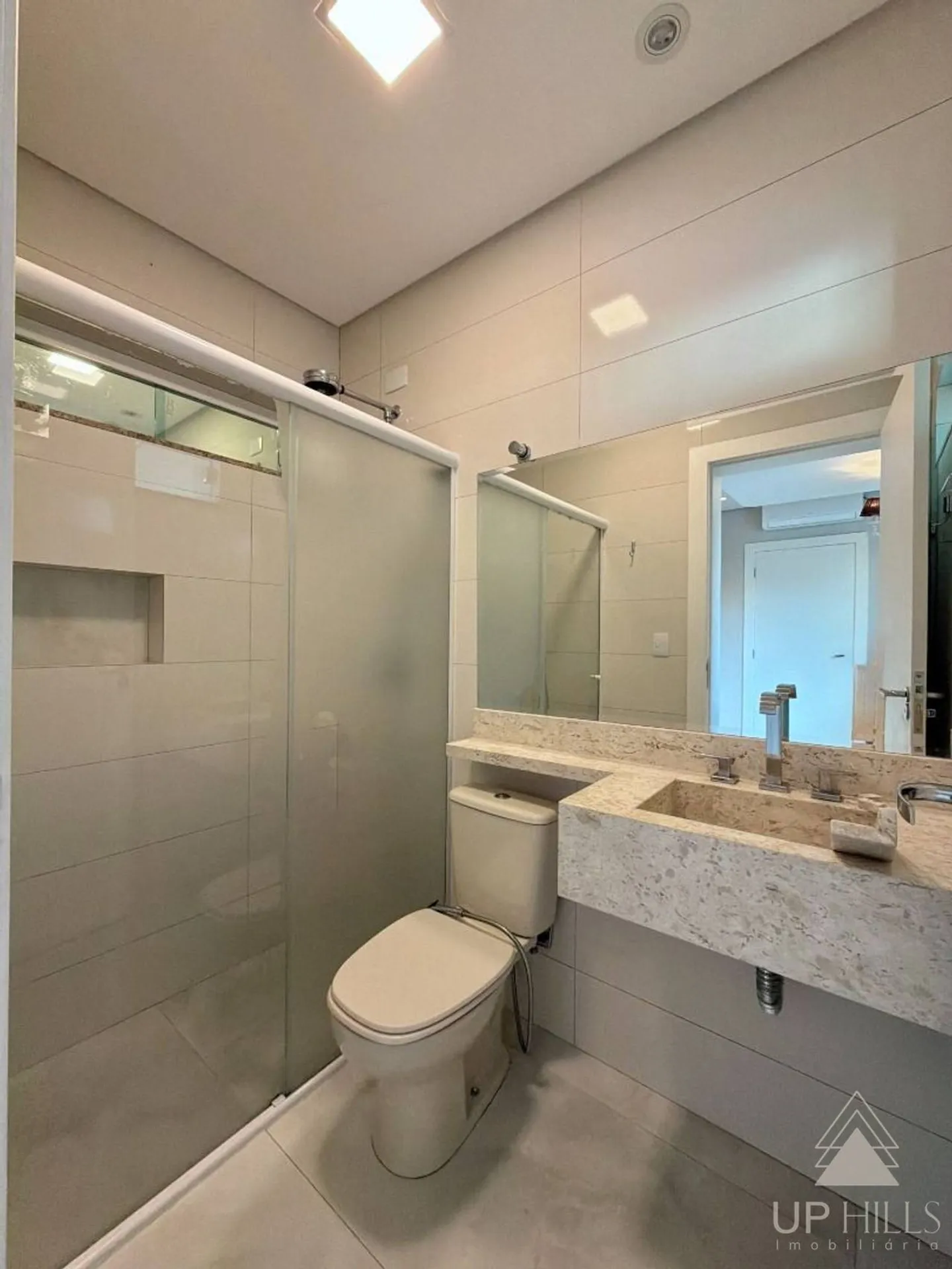 Casa com 3 suítes e cozinha aberta com fogão a gás — photo 42