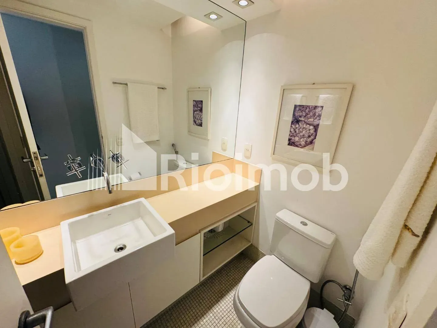 Unfurnished apartment with 5 bedrooms and 5 bathrooms — photo 36