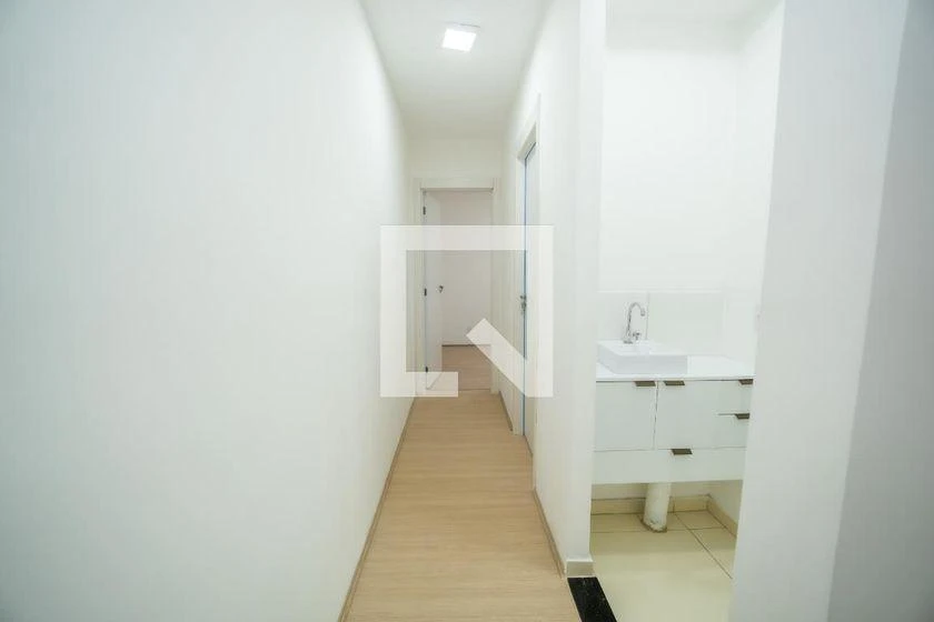 Unfurnished 2-bedroom apartment with 1 parking spot — photo 34