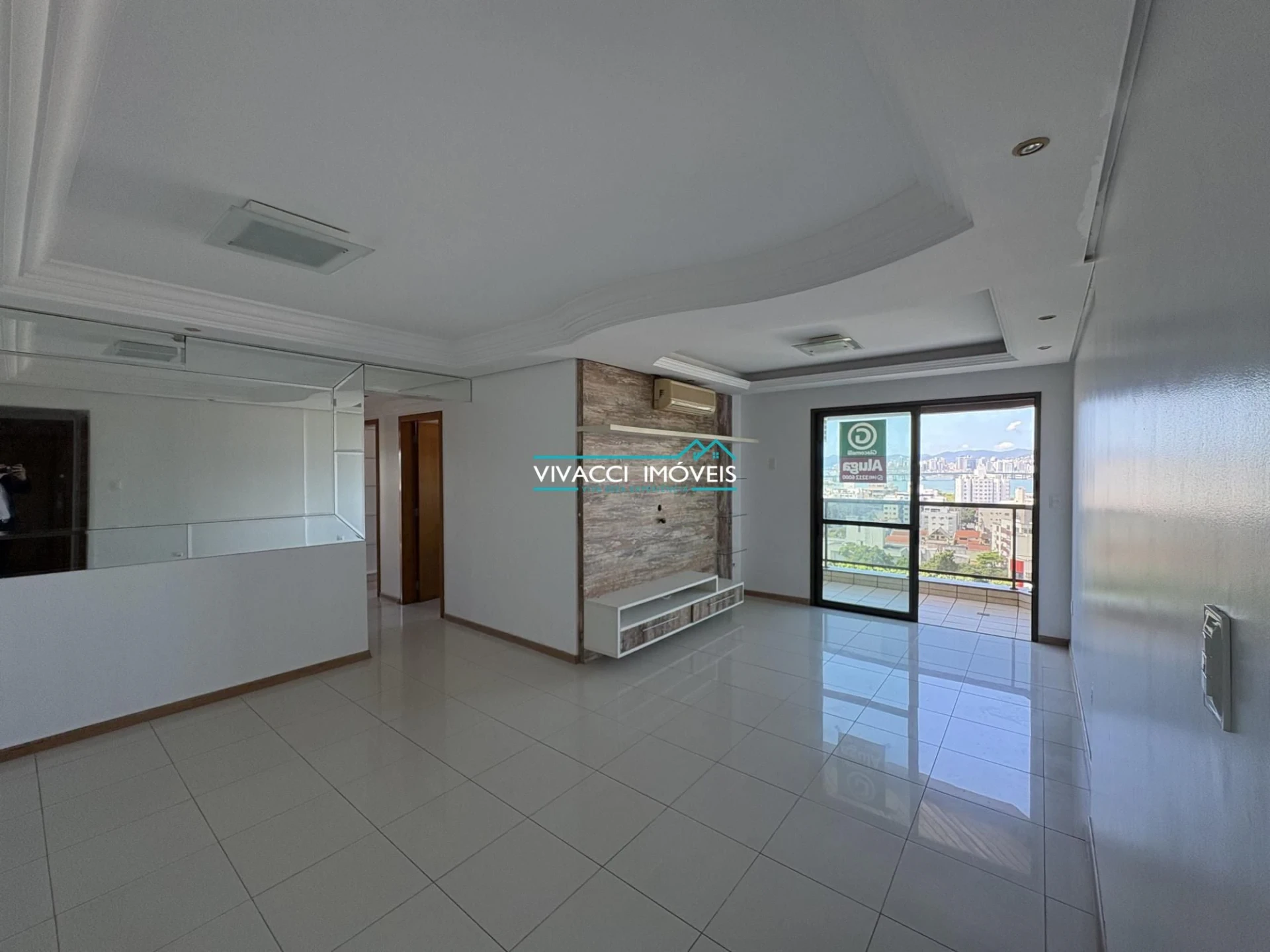 Apartment, 105 m², with a glass-enclosed balcony — photo 6